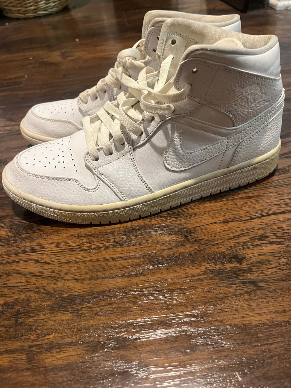 Nike Men’s High-Top Sneakers - White/Cream